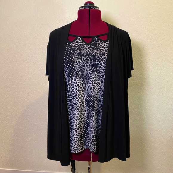 Susie in The City | Black and White Leopard Blouse with Black Cover up 2X 📓 - Picture 1 of 12